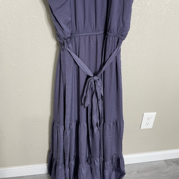 City Chic Iconic Dress in Dusty Lilac Tiered XL/22 - Picture 5 of 7